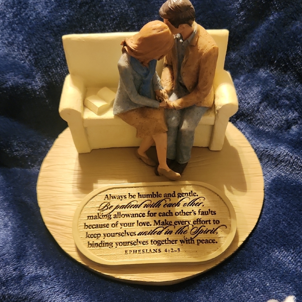 LIGHTHOUSE CHRISTIAN Praying Couple Figurine on Sofa with Inspirational Quote